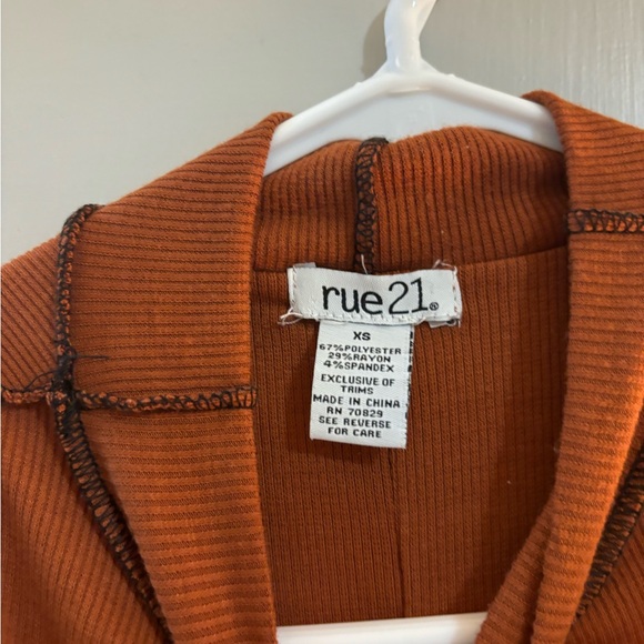 Rust Tank Top - Picture 3 of 4